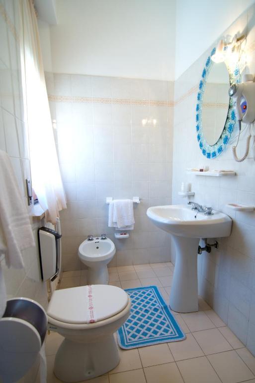 Hotel Velus Civitanova Marche Quarto foto